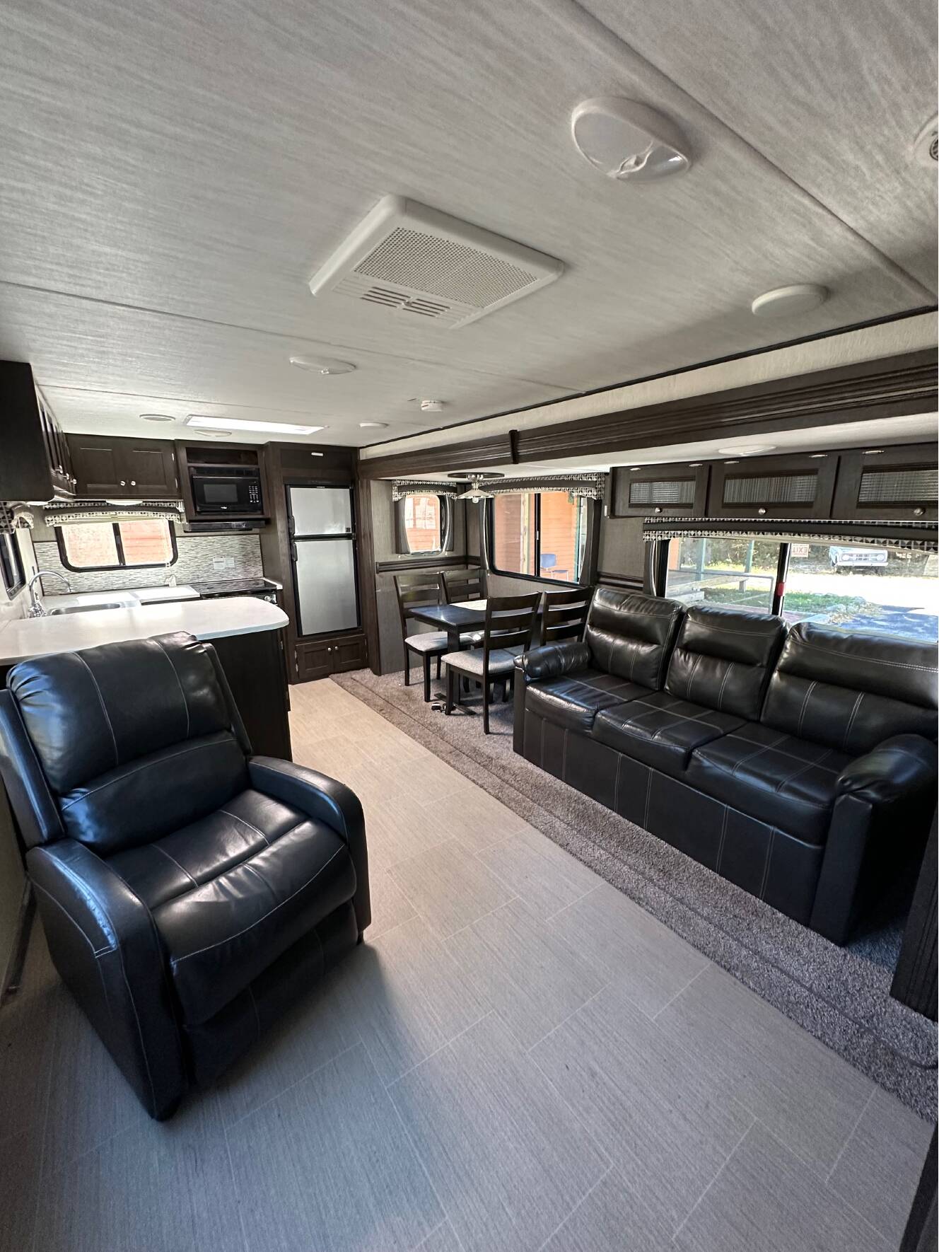 A photo of this 2019 Heartland PROWLER 29RKS