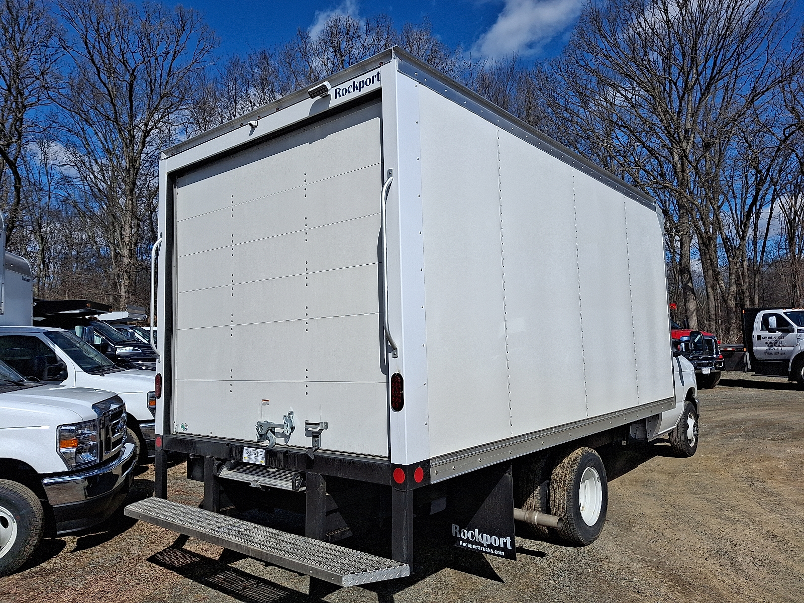 2026 Ford E-350 Base photo 4