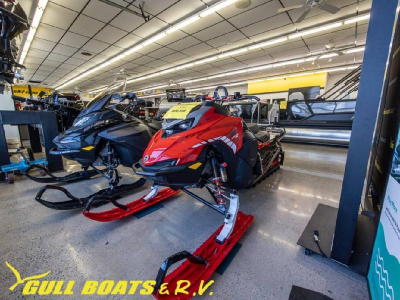 A photo of this 2026 Ski-Doo LYNX SDTD SHREDDER 3900