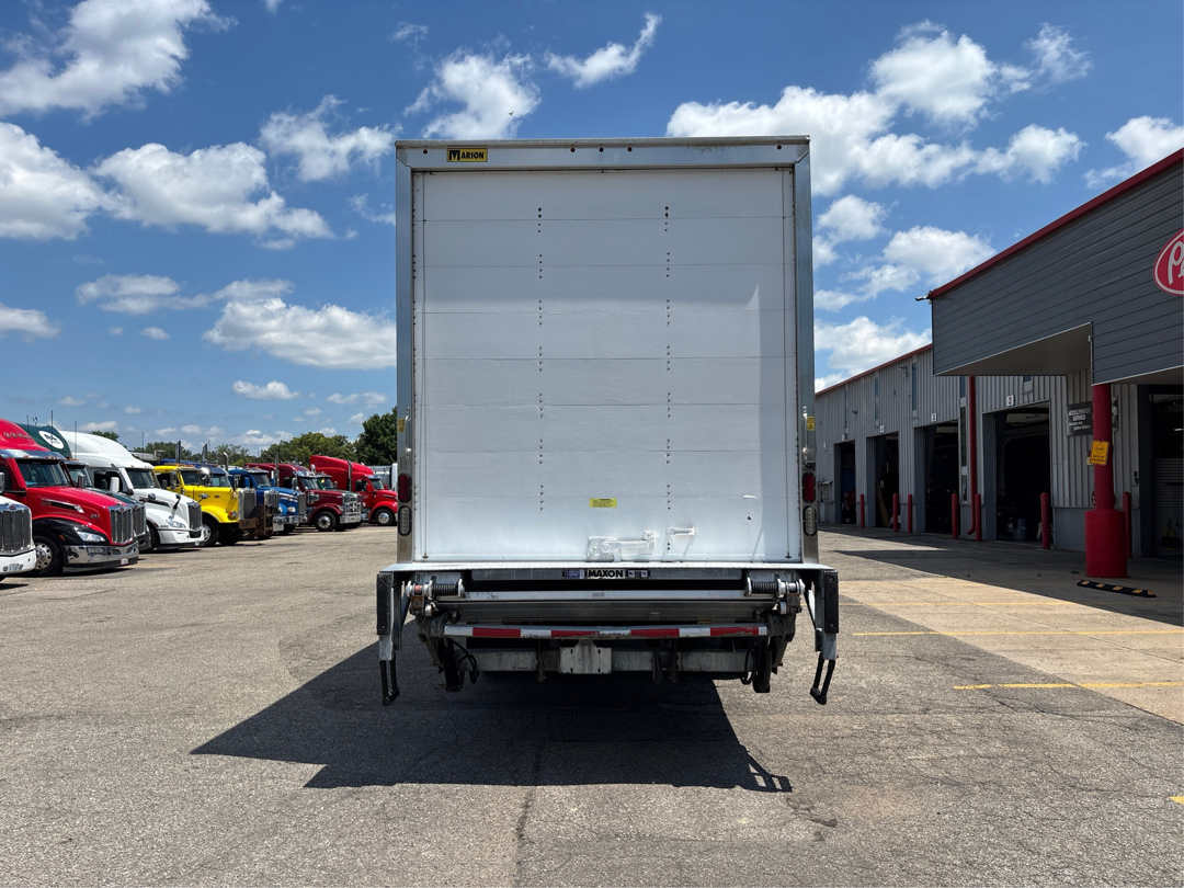 2020 Peterbilt 337 photo 5