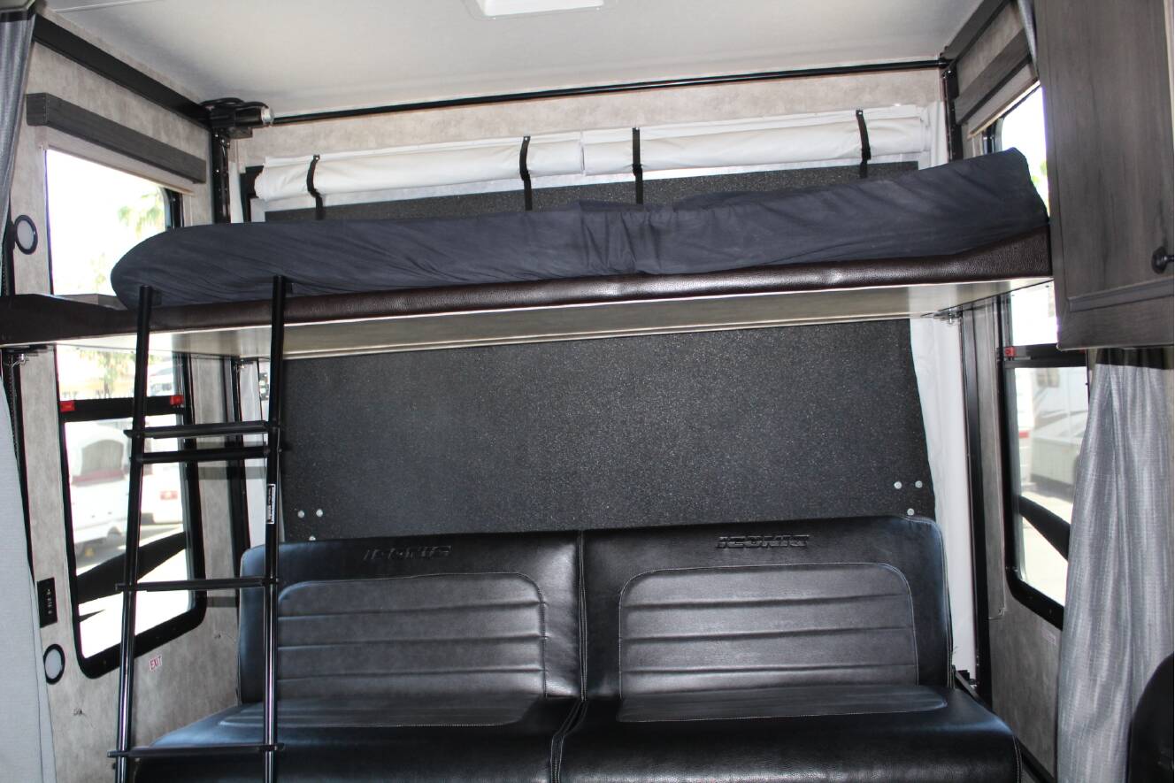 A photo of this 2018 Eclipse Recreational Vehicles Iconic 3926CL