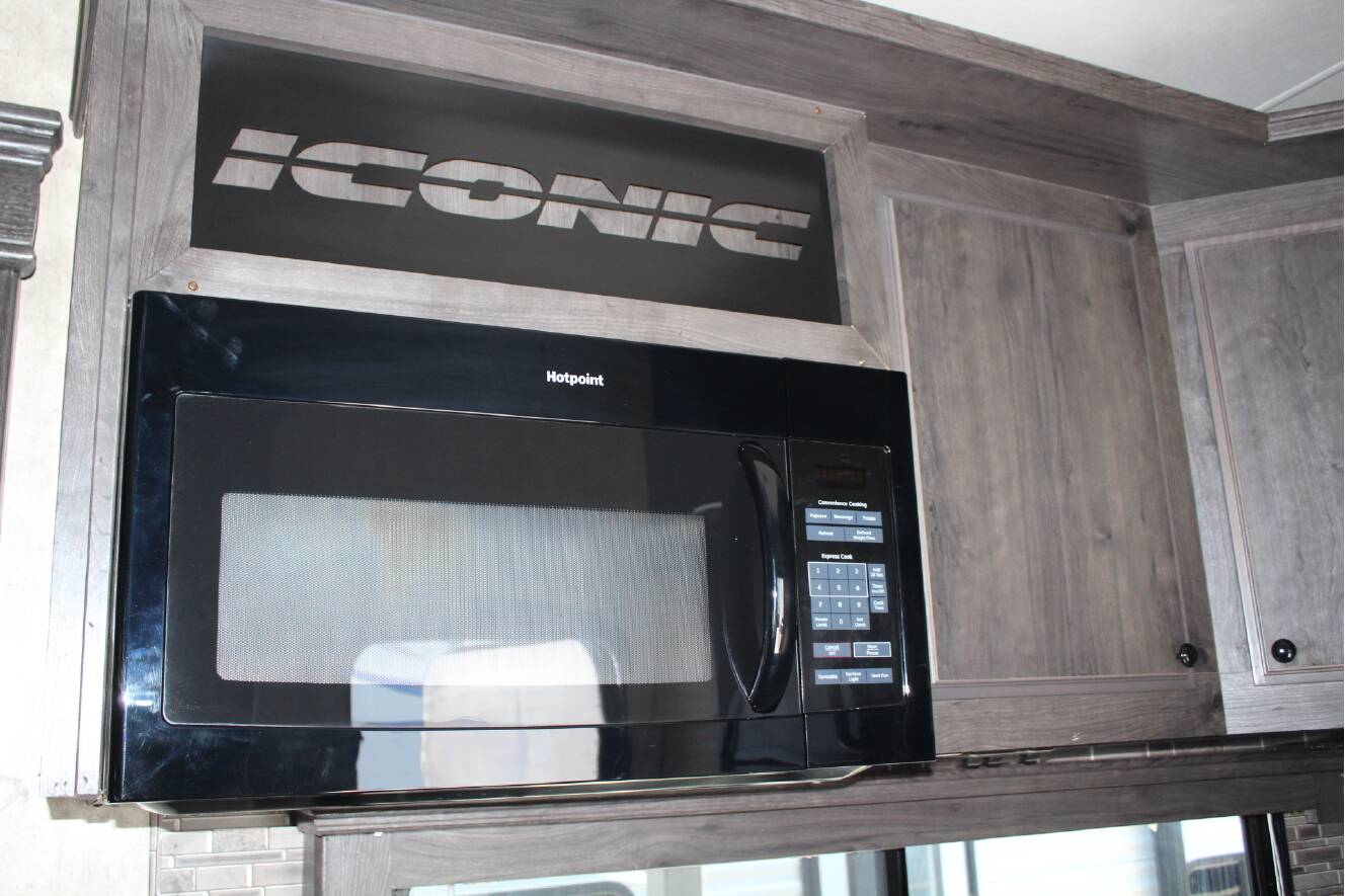 A photo of this 2018 Eclipse Recreational Vehicles Iconic 3926CL