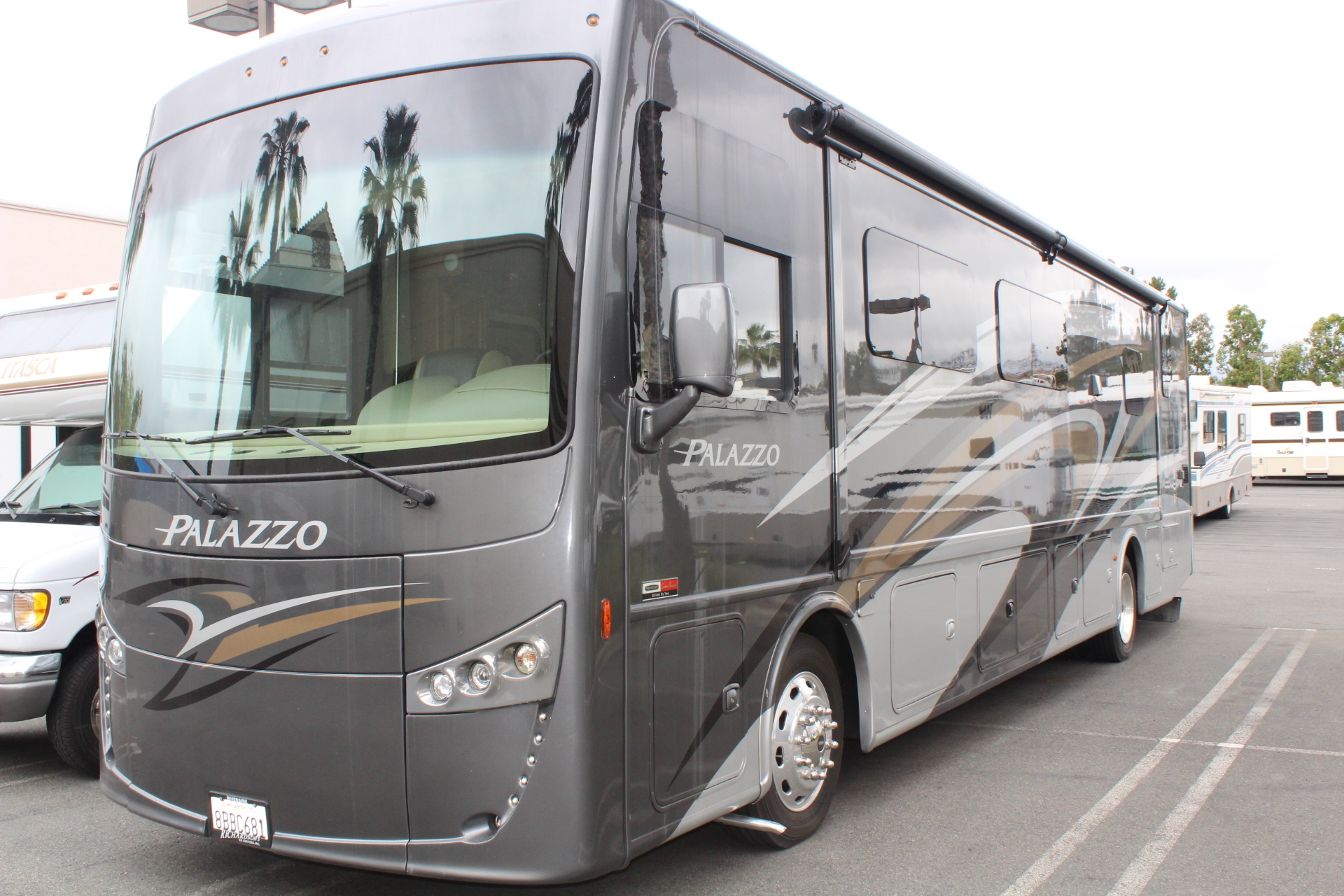 2018 Thor Motor Coach PALAZZO 36 1 RV