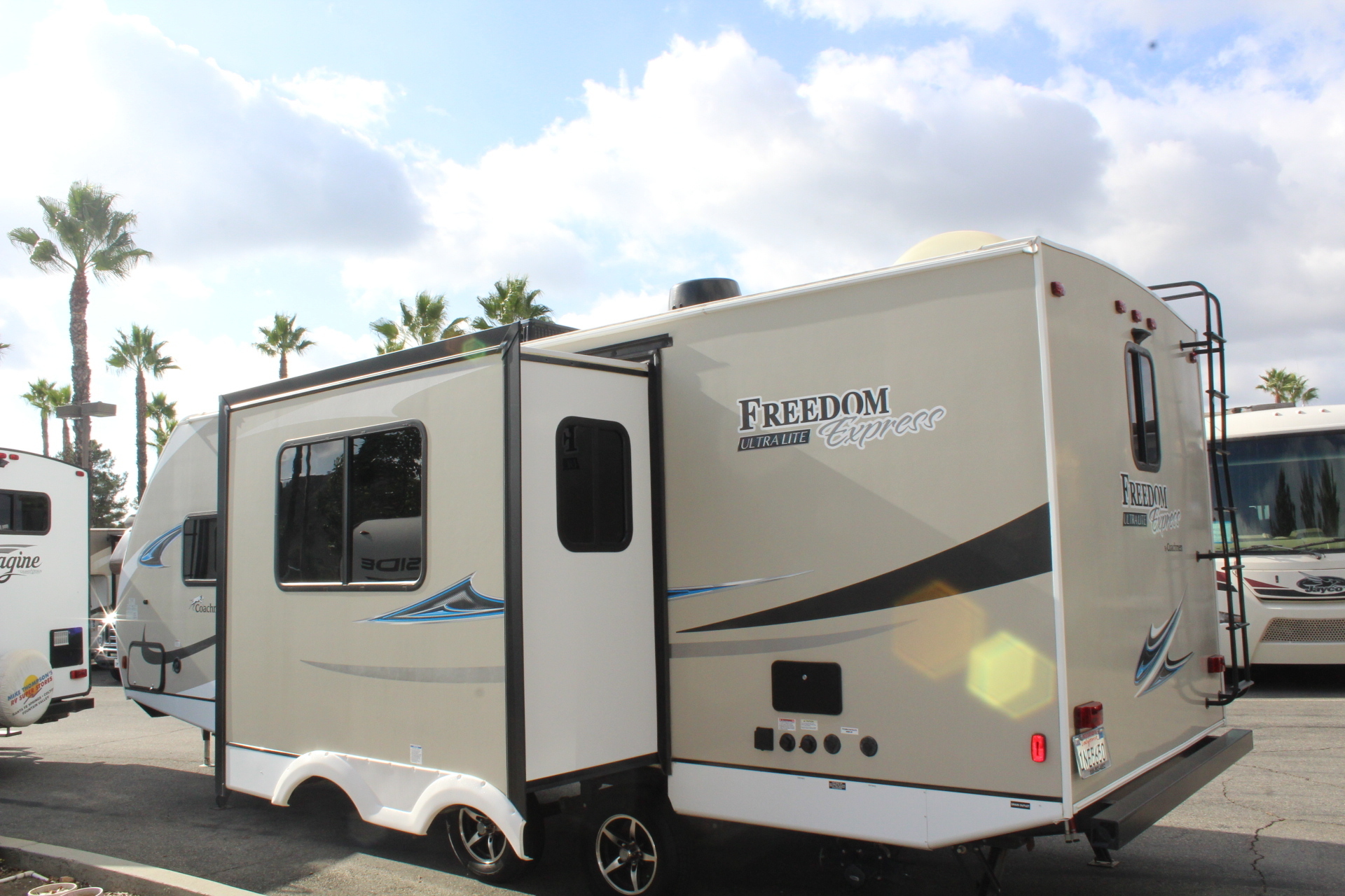 2019 Coachmen Freedom Express Ultra Lite 246 RKS in rancho santa margarita CA