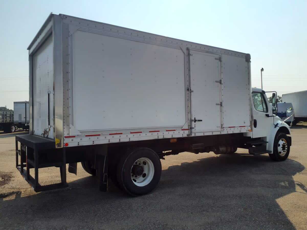 2019 Freightliner M2 106 Medium Duty photo 2