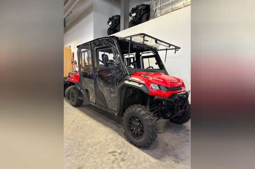 2023 Honda Pioneer 1000-6 Deluxe Crew in davenport IA