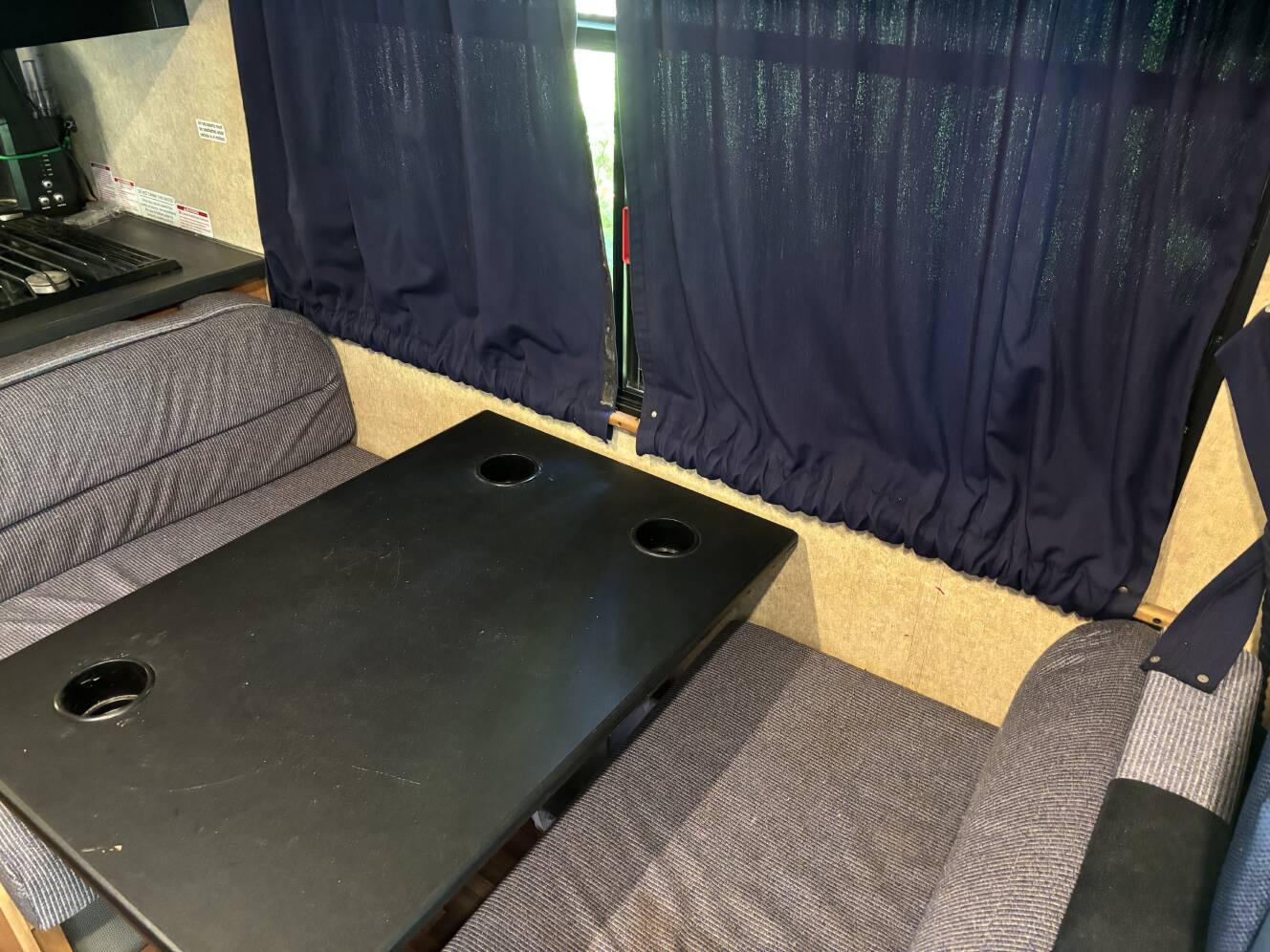 A photo of this 2015 Thor Motor Coach FOUR WINDS MAJESTIC 28A