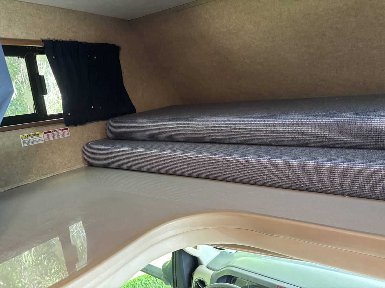 A photo of this 2015 Thor Motor Coach FOUR WINDS MAJESTIC 28A