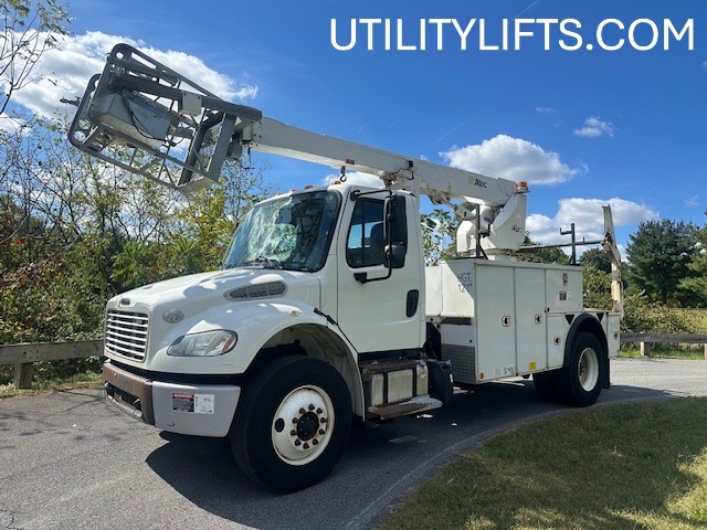 2019 FREIGHTLINER BUSINESS CLASS M2 in Bernville, PA