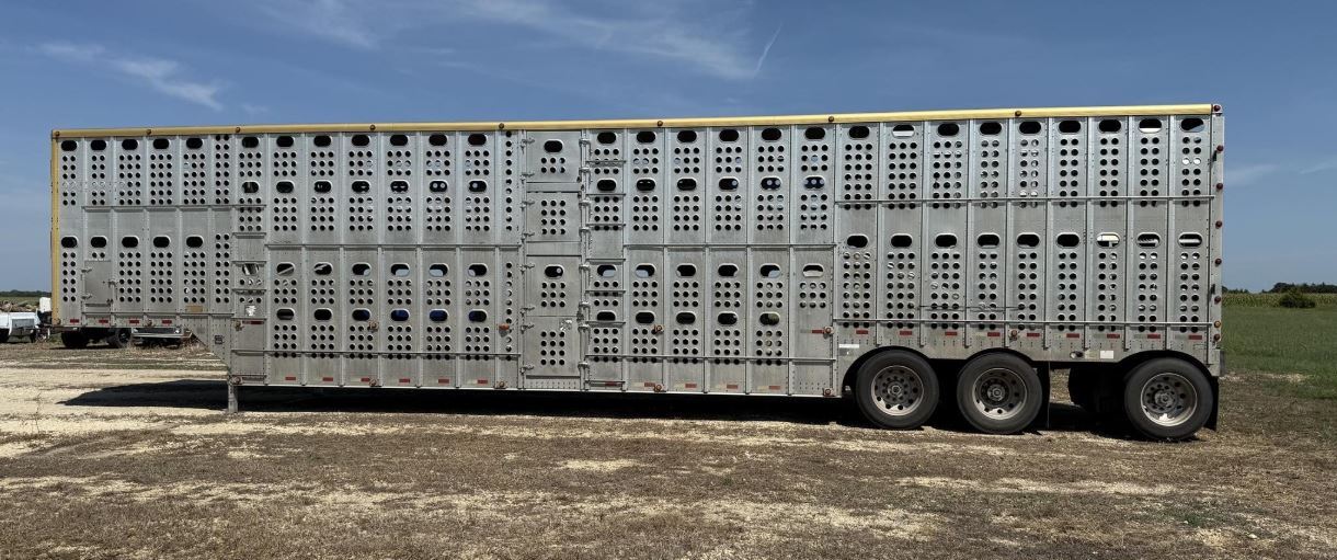 2016 MERRITT 102 in in El Dorado, KS