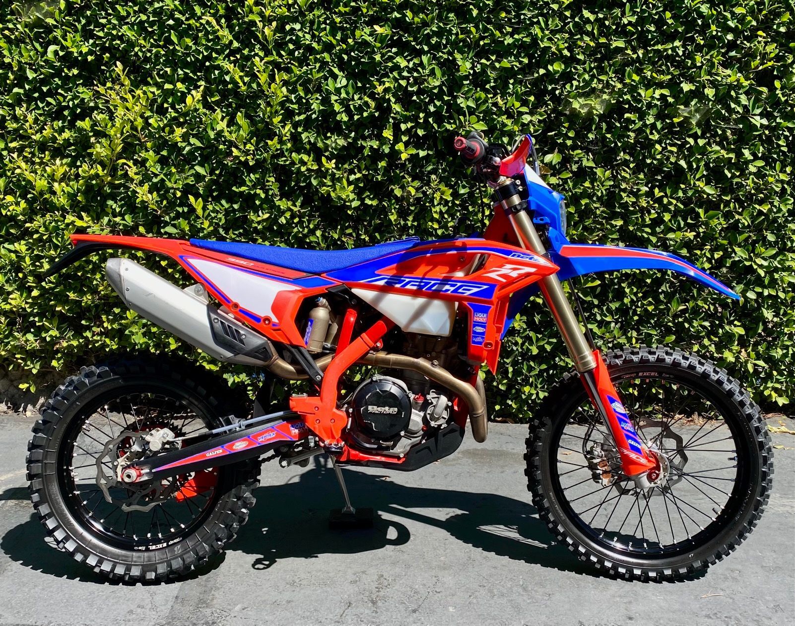 68def2bc8fbaf93f770563ff.jpg?