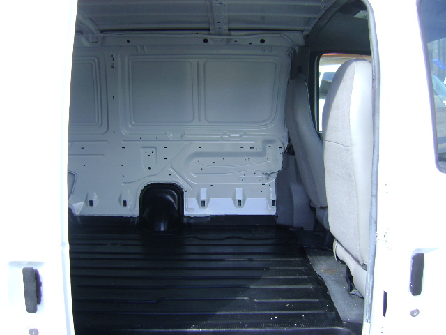 1999 Ford E-150 photo 7