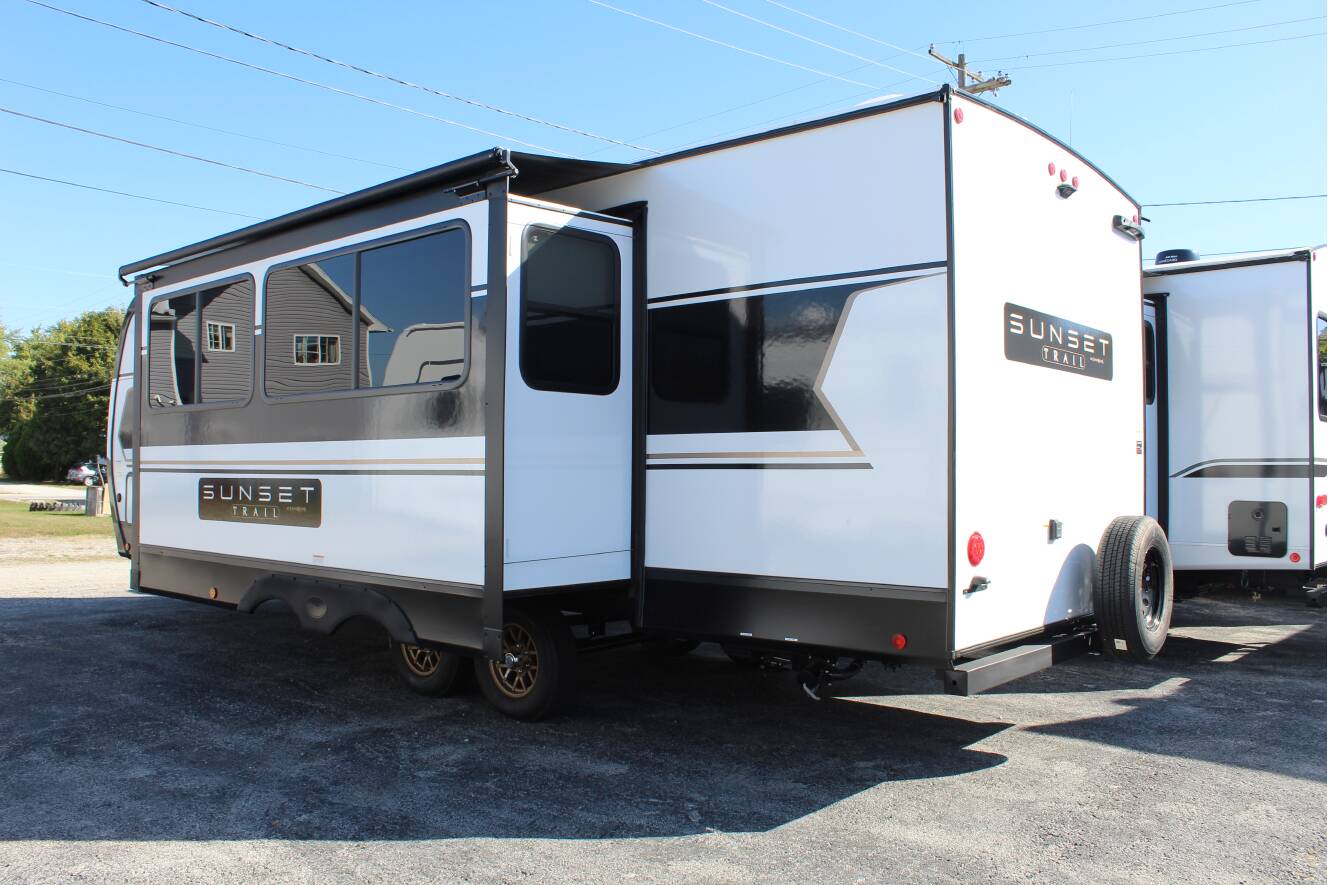 A photo of this 2026 Crossroads SUNSET TRAIL 253RB