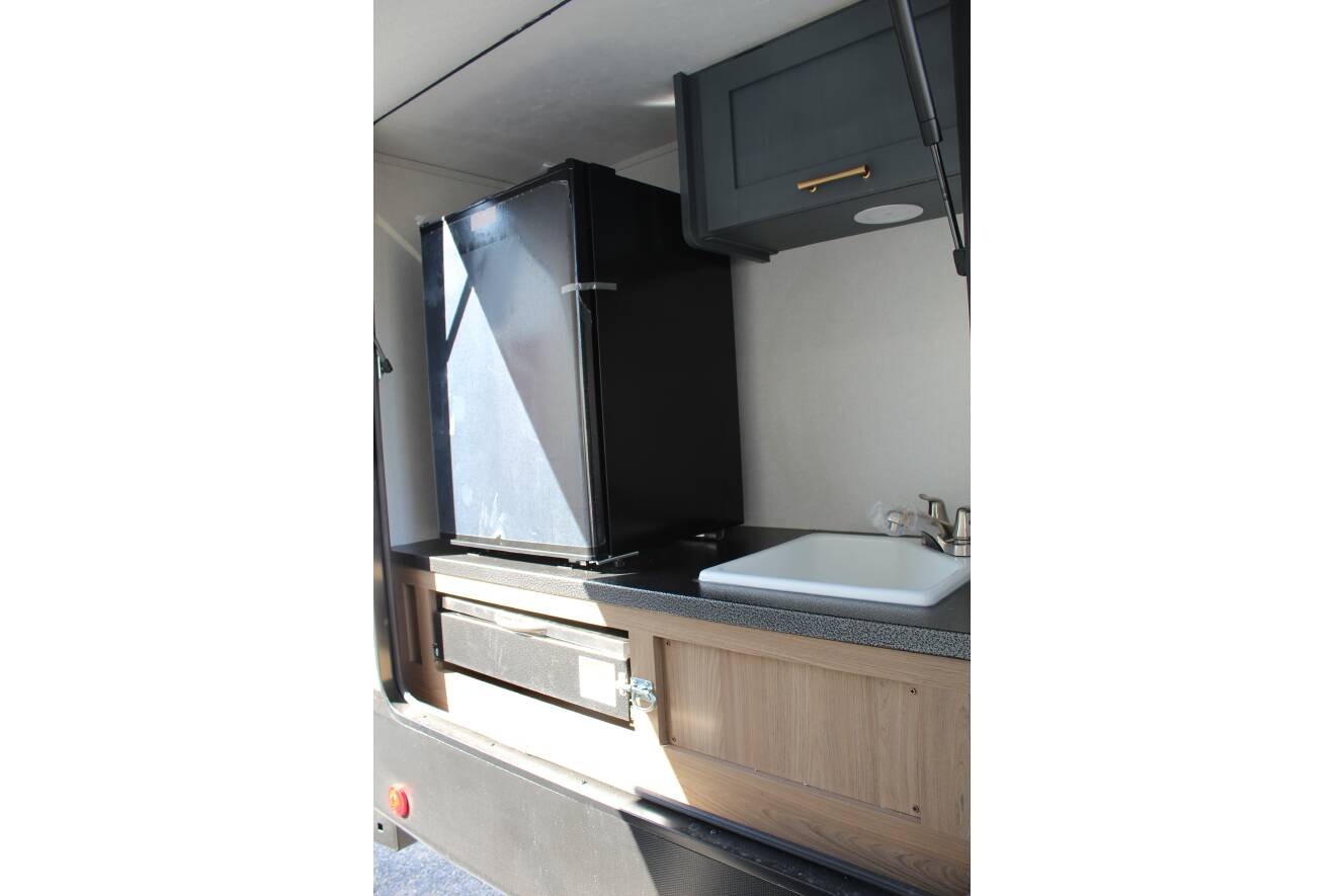 A photo of this 2026 Crossroads SUNSET TRAIL 253RB