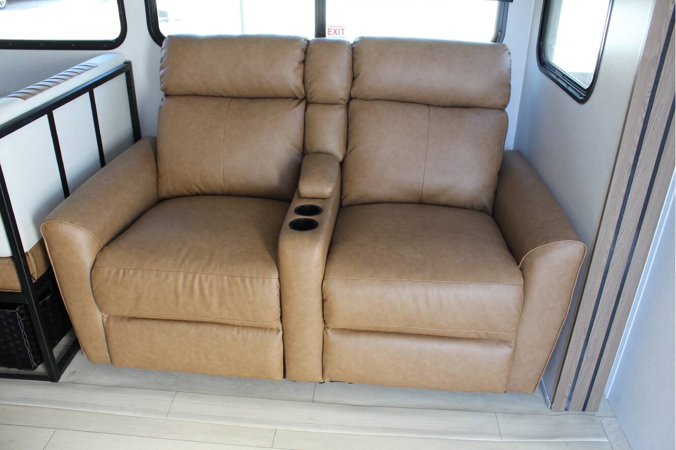A photo of this 2026 Crossroads SUNSET TRAIL 253RB