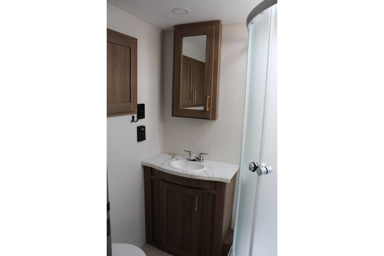 A photo of this 2026 Crossroads SUNSET TRAIL 253RB