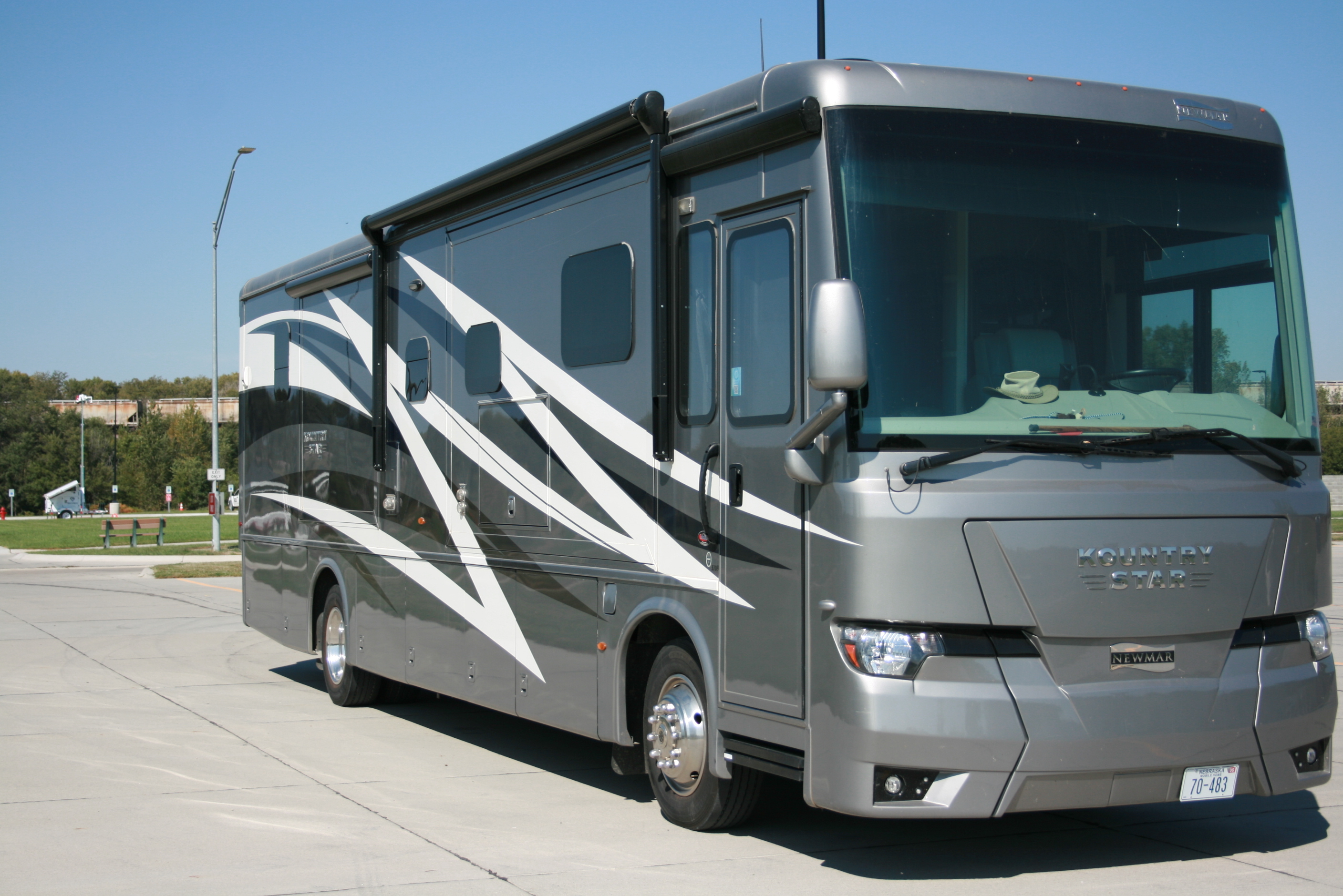 2021 Newmar KOUNTRY STAR 3709 RV