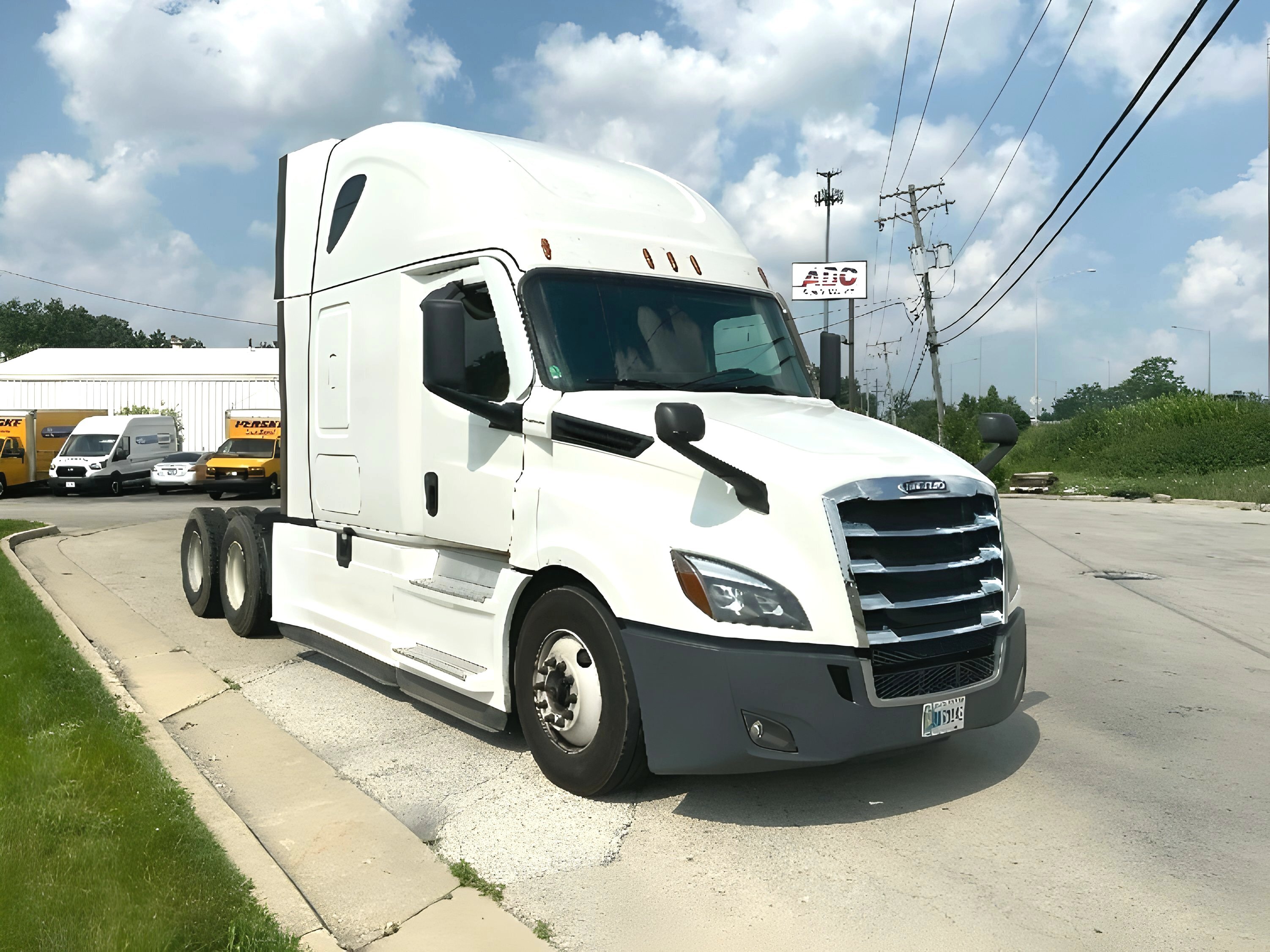 2022 FREIGHTLINER CASCADIA 126 in Pewaukee, WI