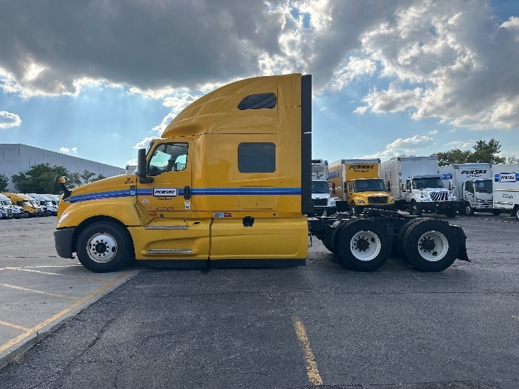 2022 International LT625 LT photo 4