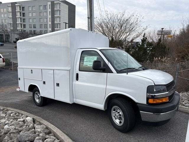 2025 CHEVROLET Express Cutaway 3500 in Knoxville, TN