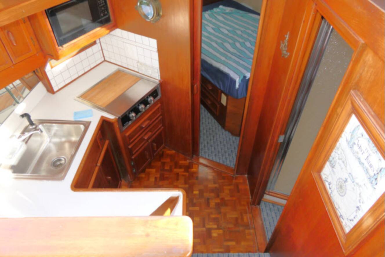 A photo of this 1987 Jersey 36 Convertible Sportfisher
