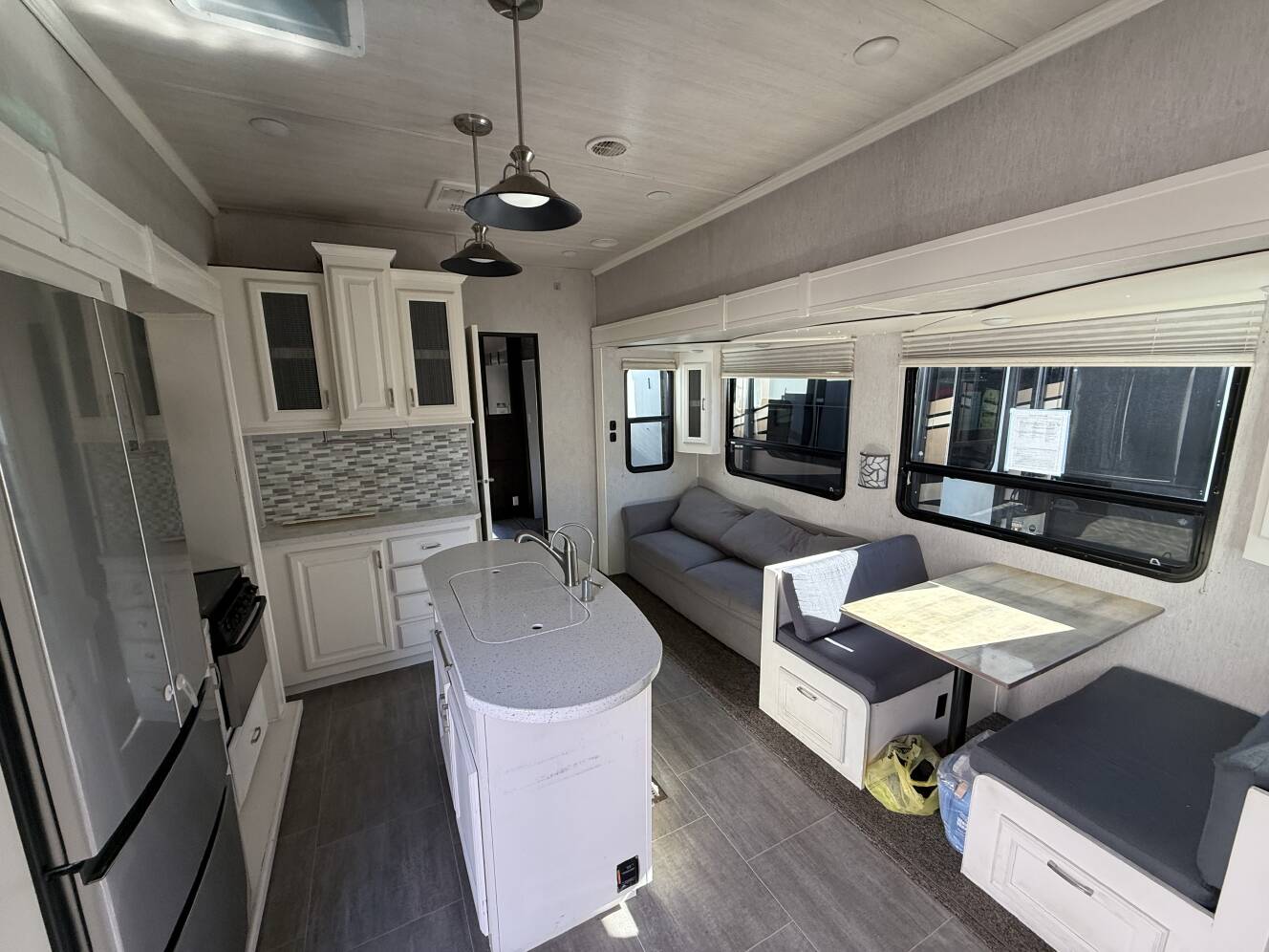 A photo of this 2018 Heartland SUNDANCE 3700RLB