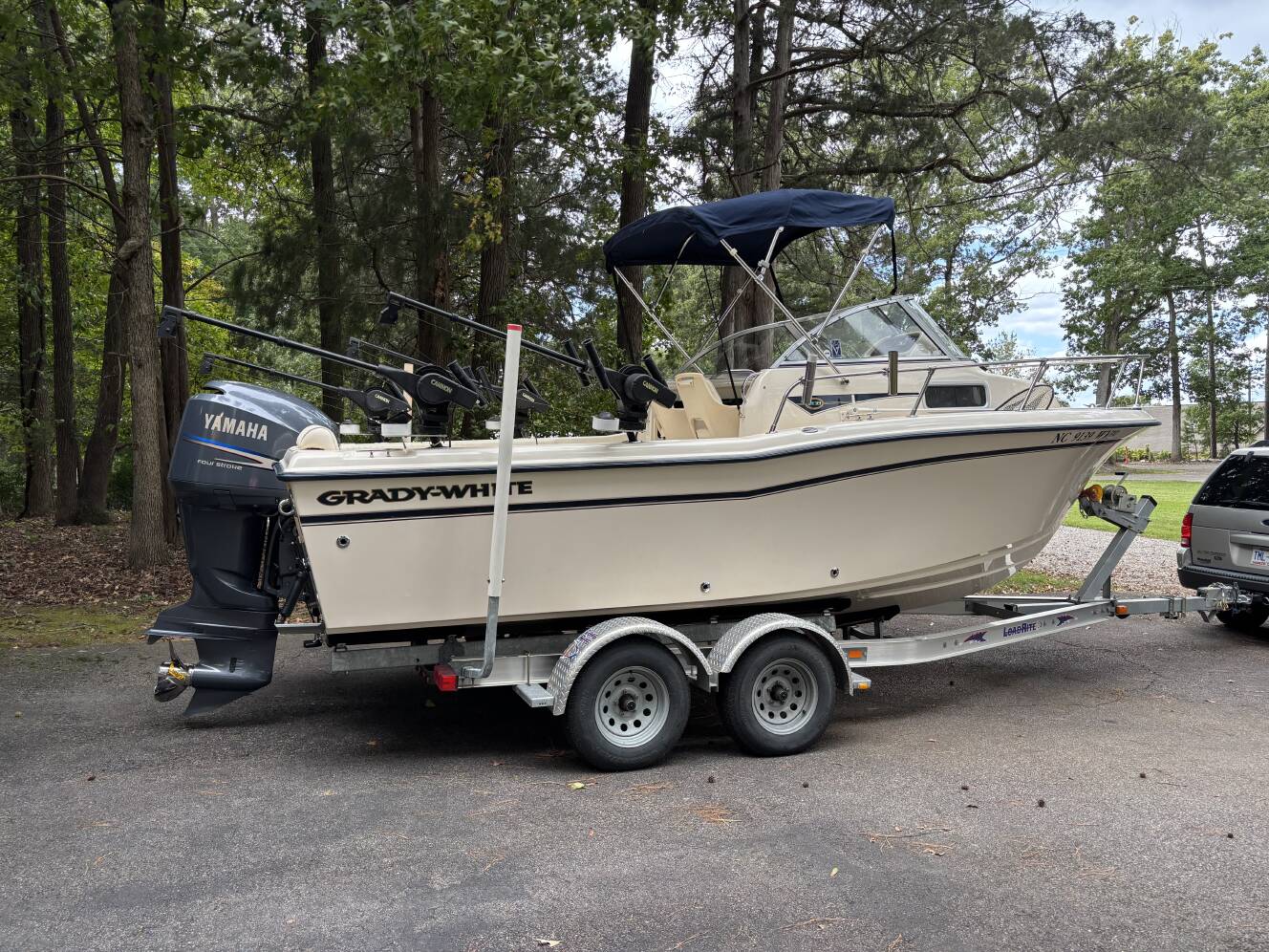 A photo of this 2004 Grady-White 208 Adventurer