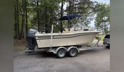 2004 Grady-White 208 Adventurer Four Seater PWC boat