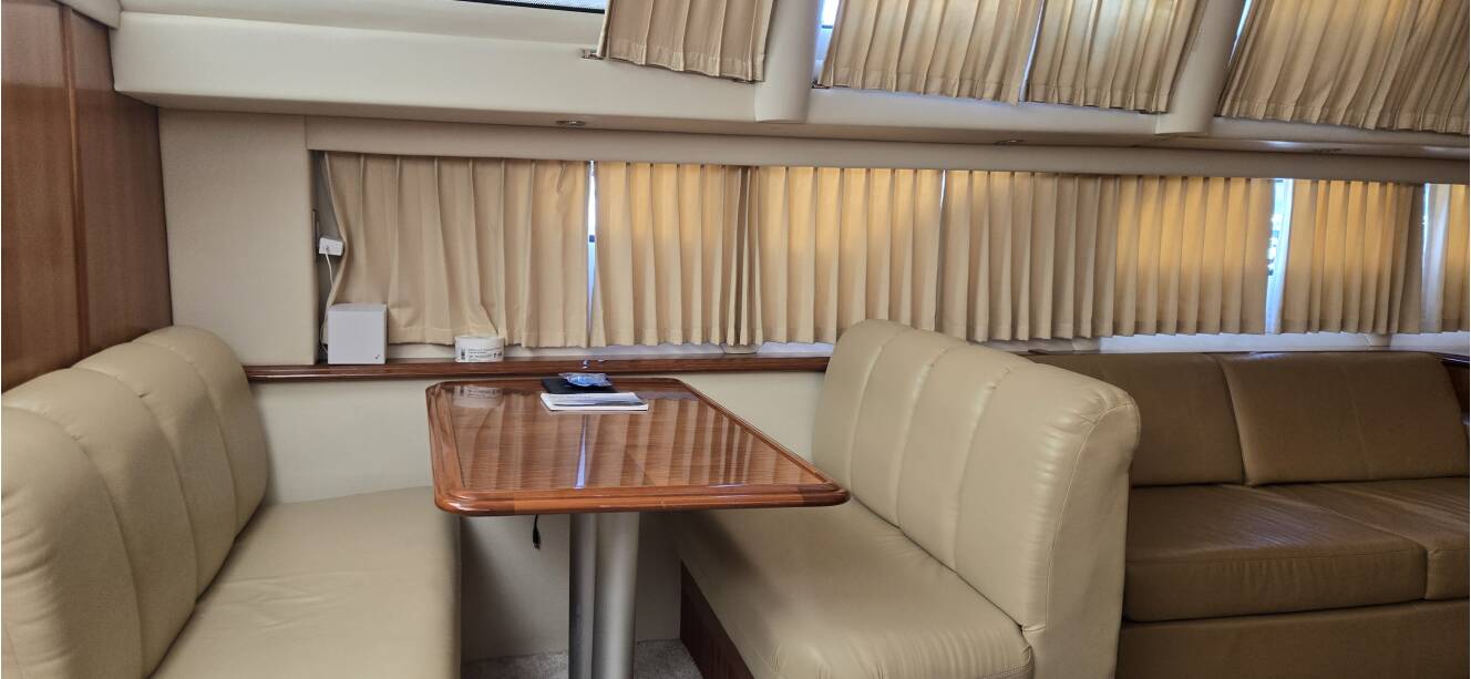 A photo of this 2006 Carver 444 Cockpit Motoryacht