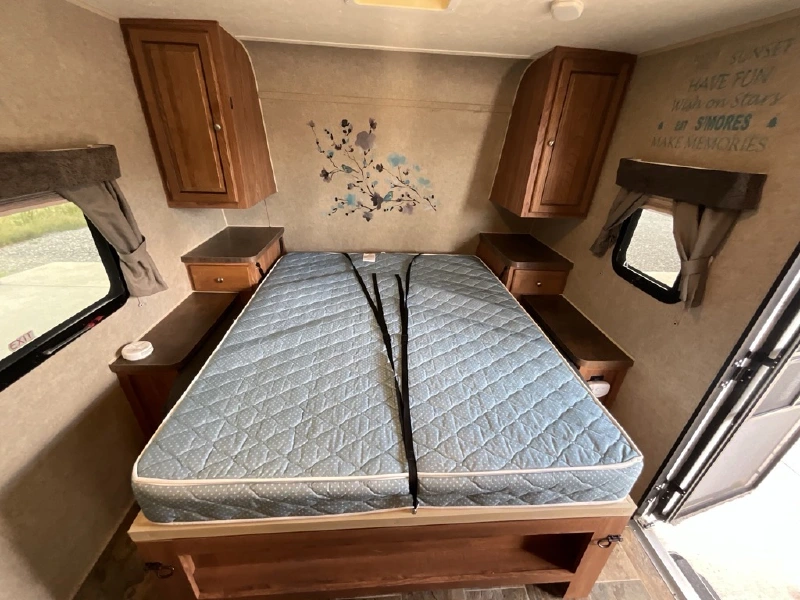2016 FOREST RIVER ROCKWOOD MINI LITE 2306