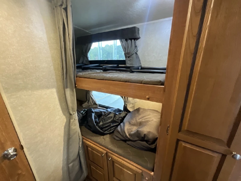 2016 FOREST RIVER ROCKWOOD MINI LITE 2306