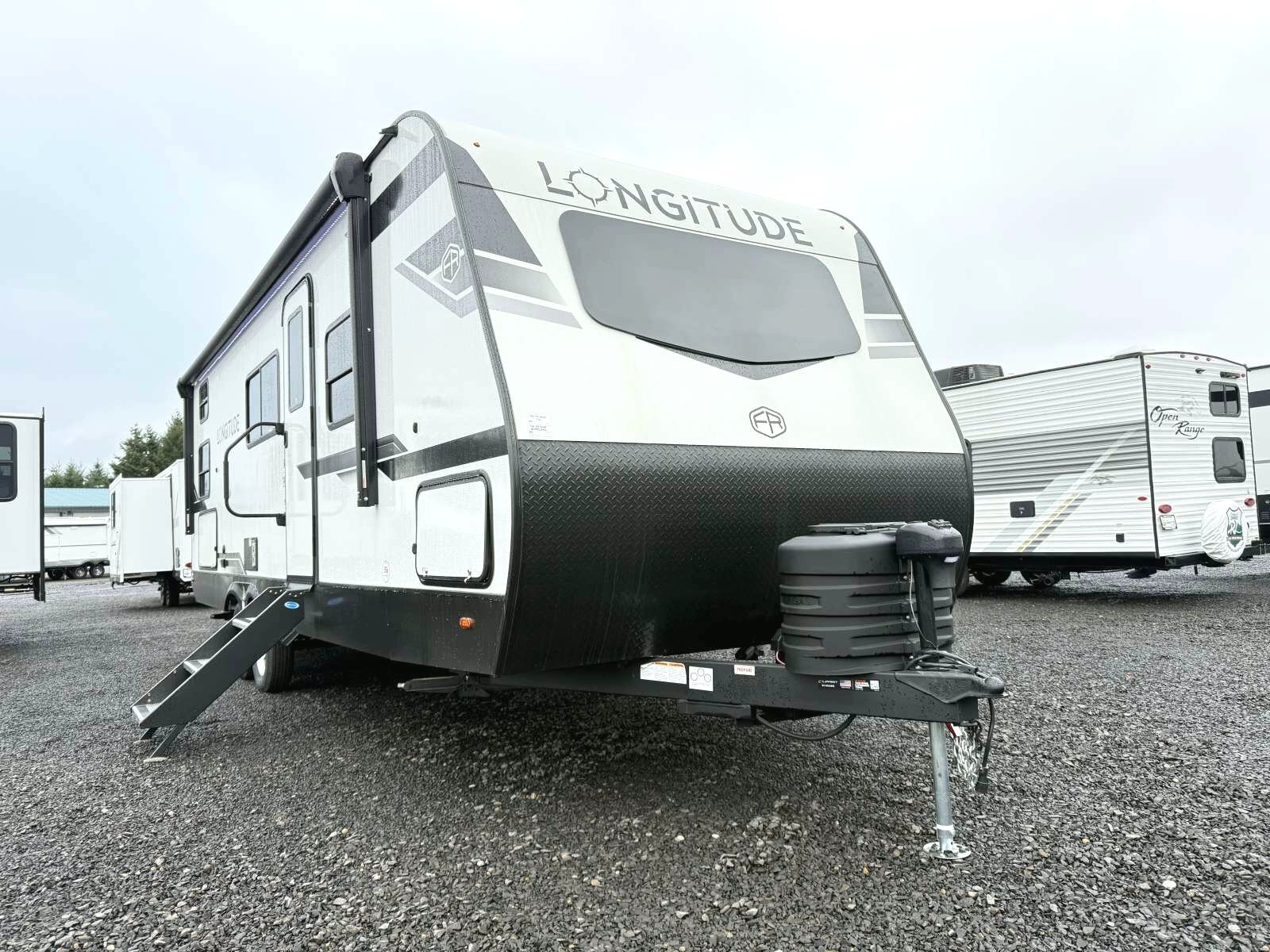 2026 East To West LONGITUDE 255BH in napavine WA