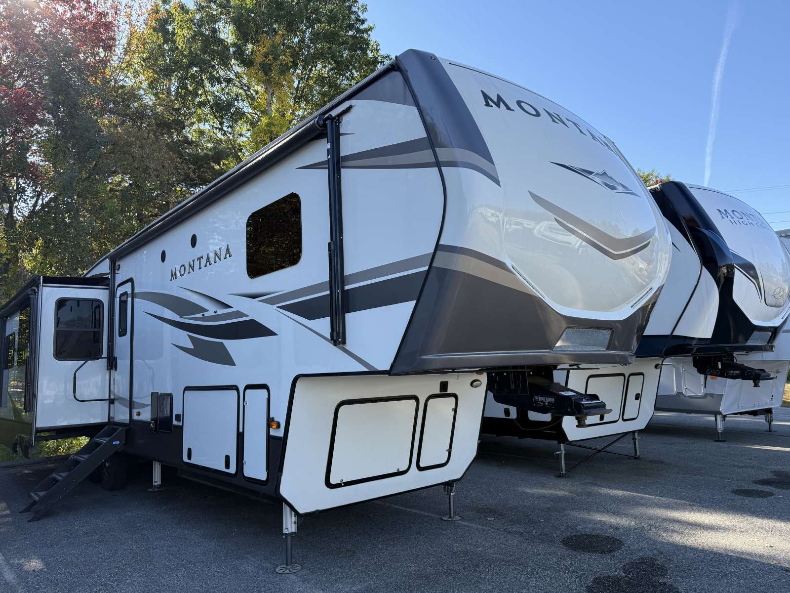 2020 Keystone Montana 3721RL in saco ME