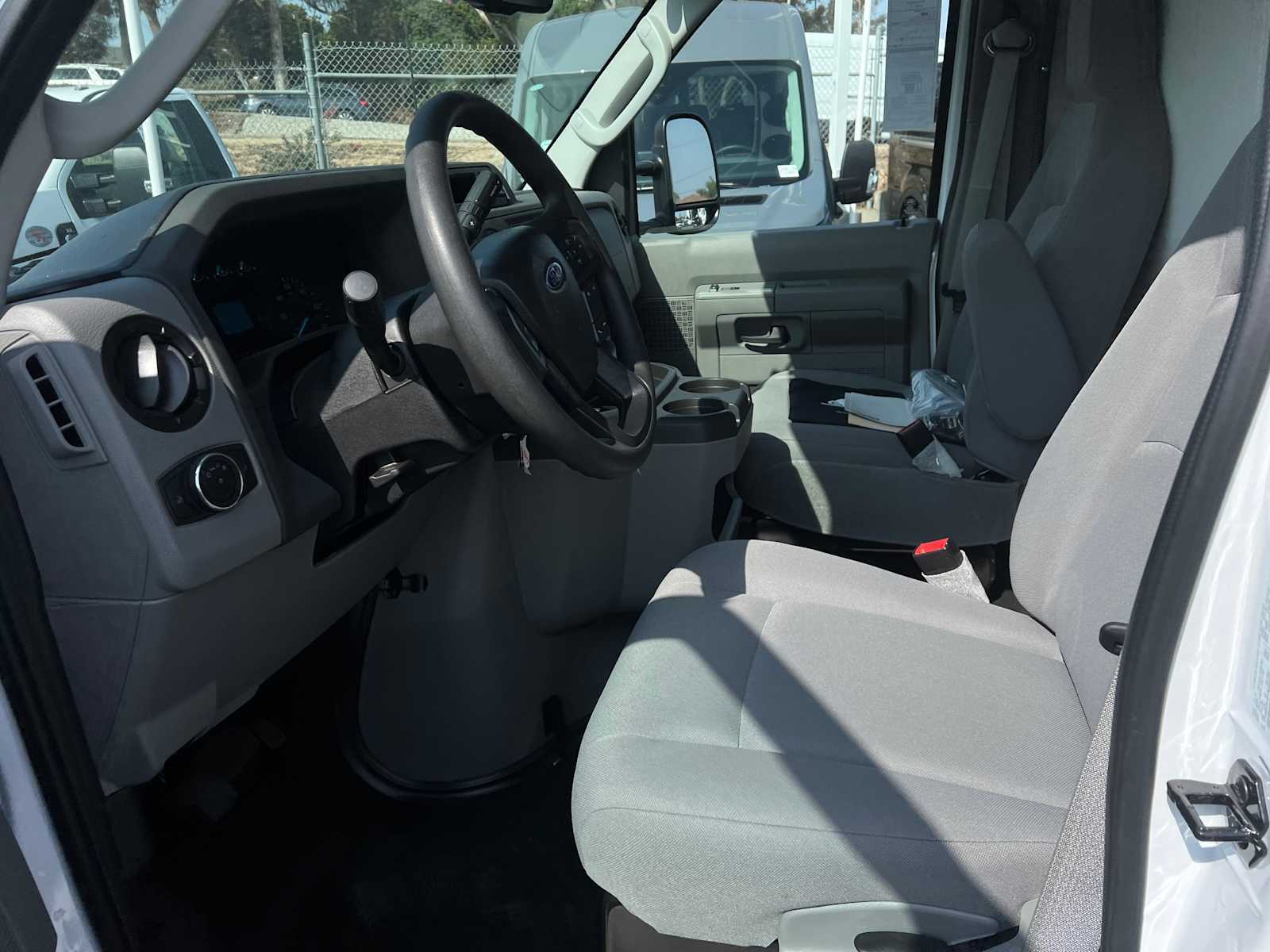 2024 Ford E-350 photo 10