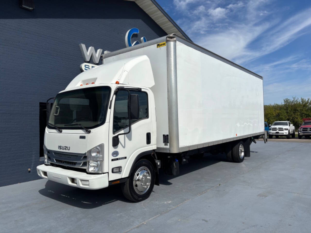 2017 Isuzu NQR photo 7
