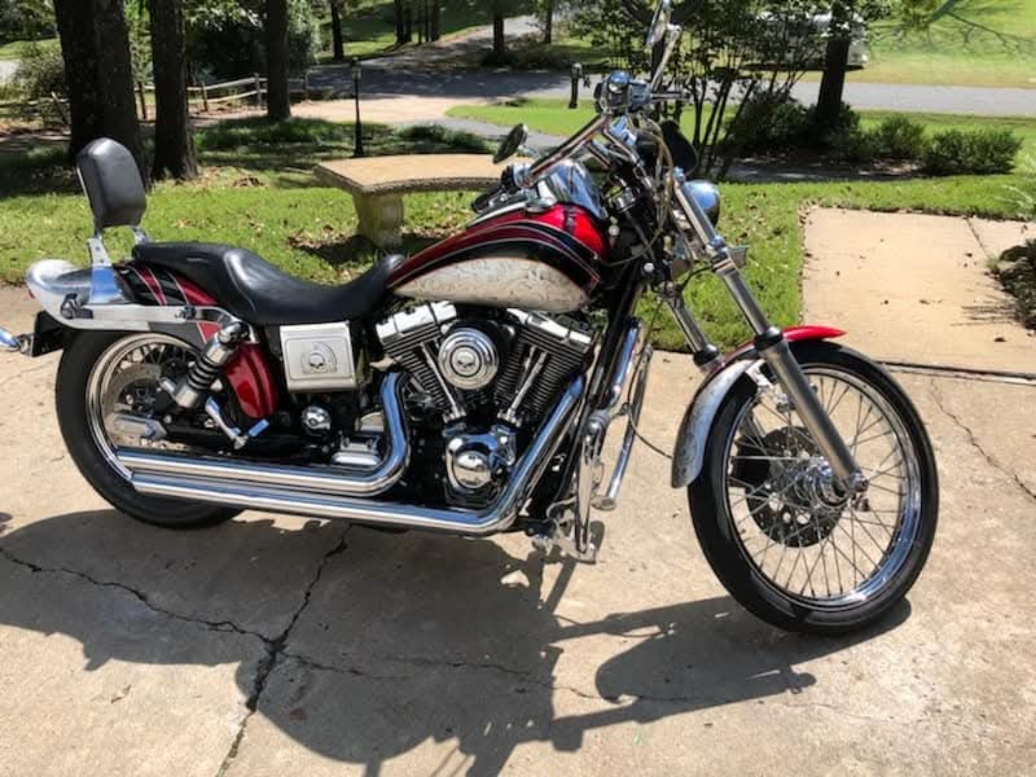 Red Harley-Davidson,honda,bmw,ducati,kawasaki,indian,ktm