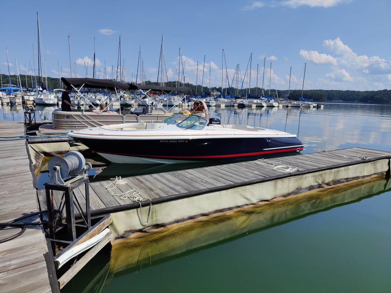 A photo of this 2004 Chris-Craft Launch 28