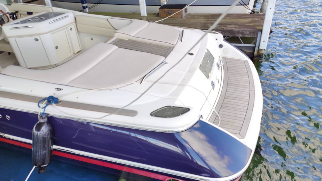 A photo of this 2004 Chris-Craft Launch 28