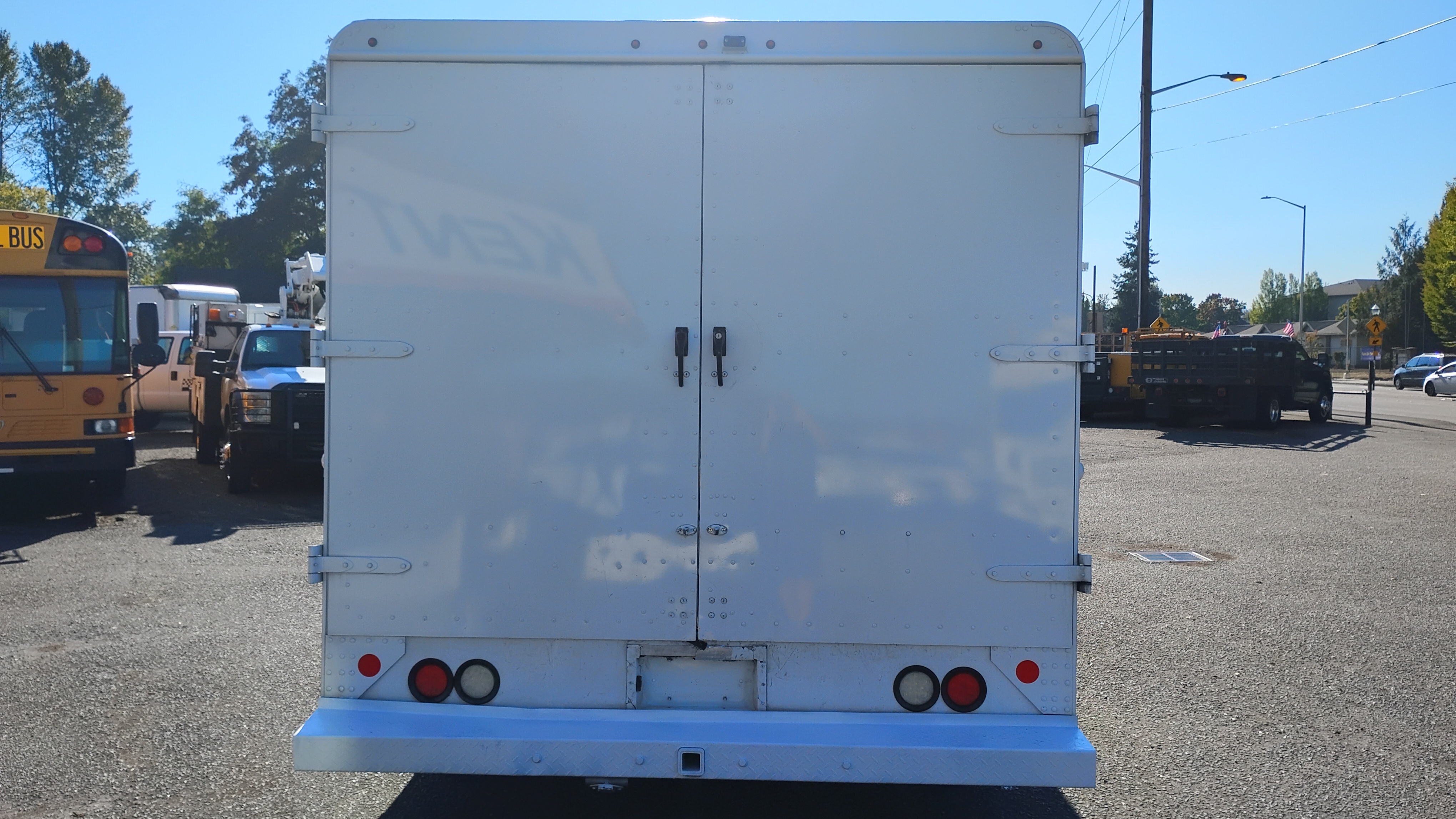 2019 FORD E350 in Kent, WA