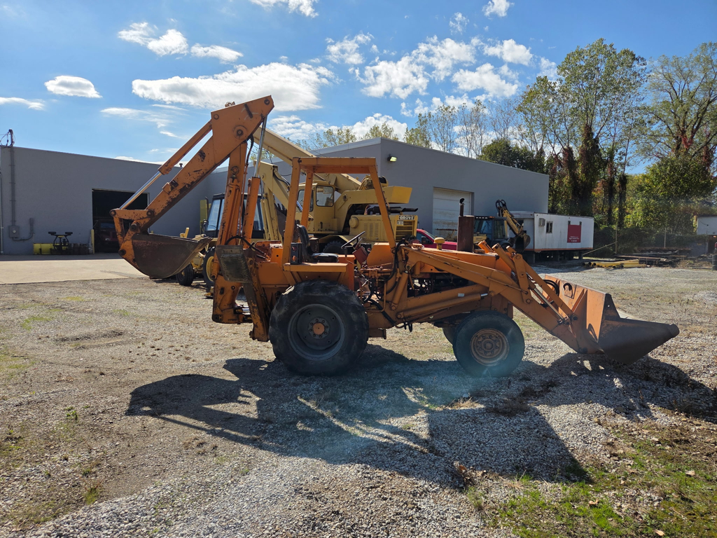 CASE 580 B in Pittsburgh, PA
