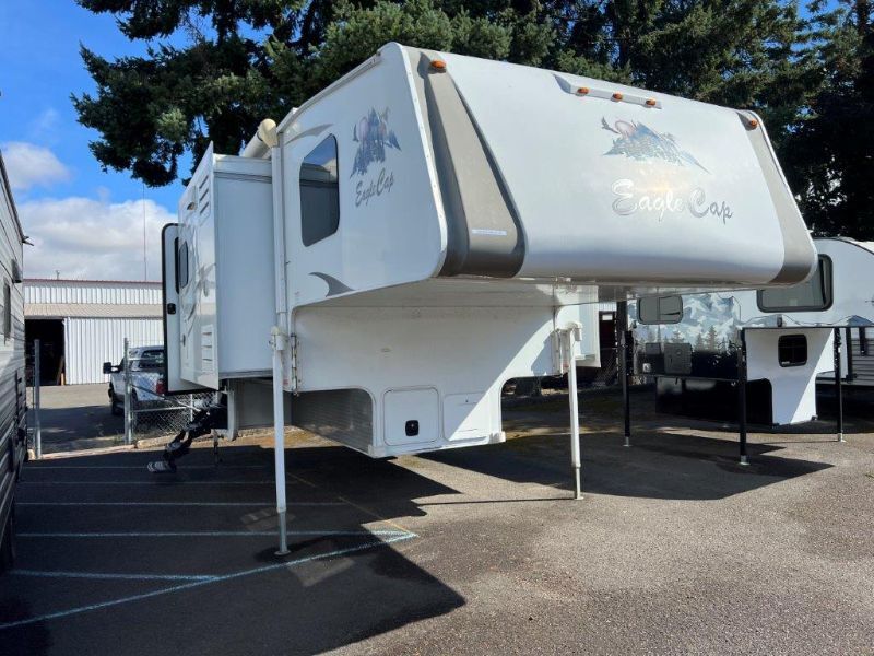 Used 2016 Adventurer Eagle Cap 1200 For Sale in Coburg, OR
