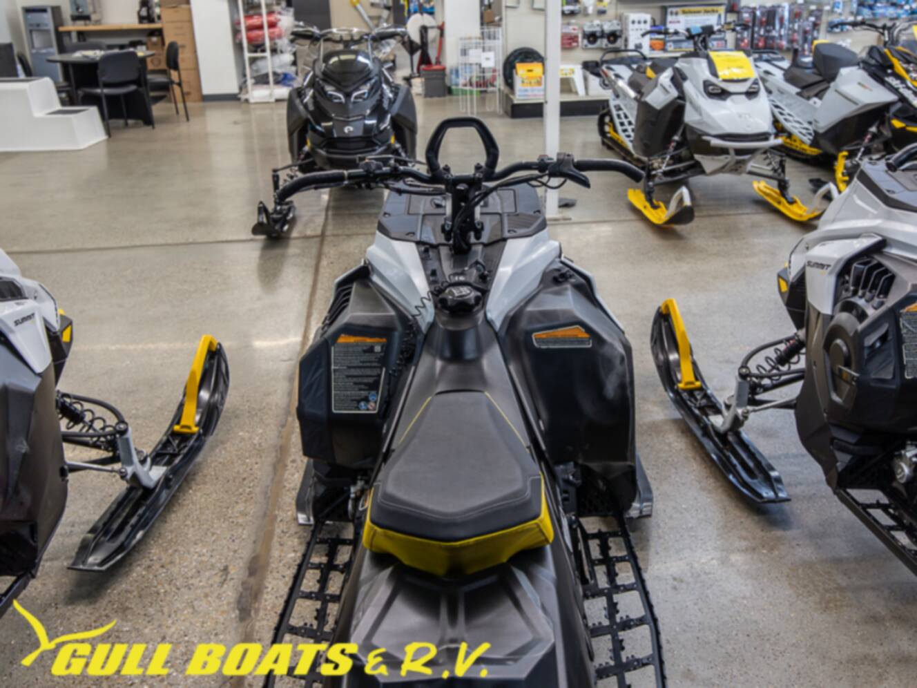 A photo of this 2023 Ski-Doo Summit 154