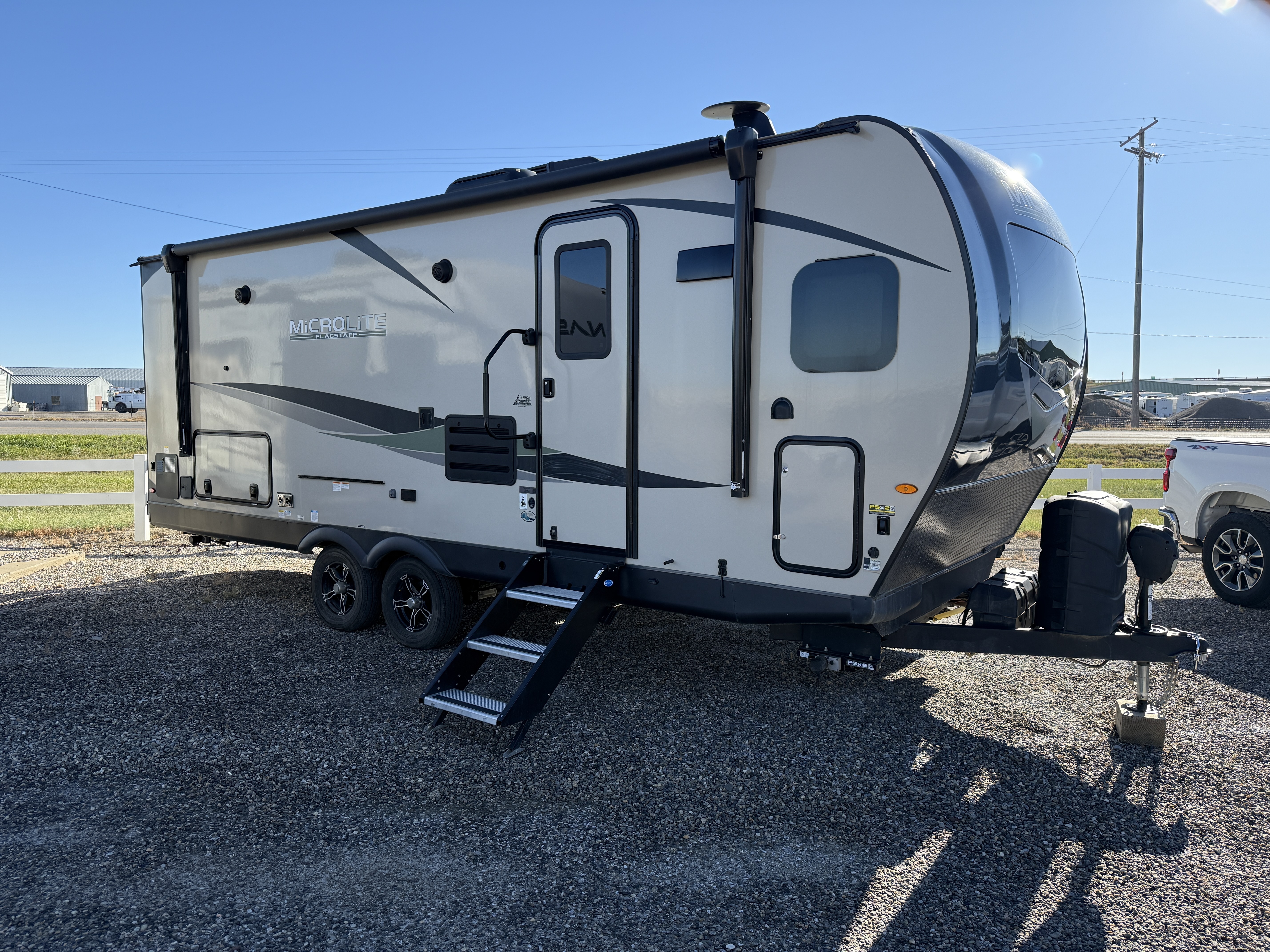 2023 Forest River FLAGSTAFF MICRO LITE 25FKS RV