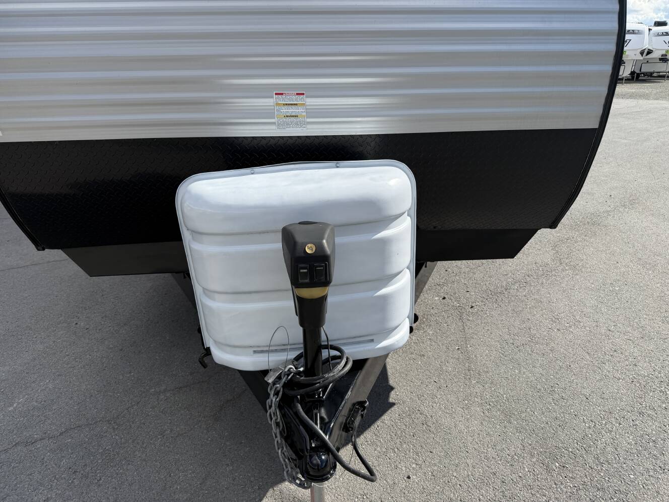 A photo of this 2017 Crossroads ZINGER 291RL