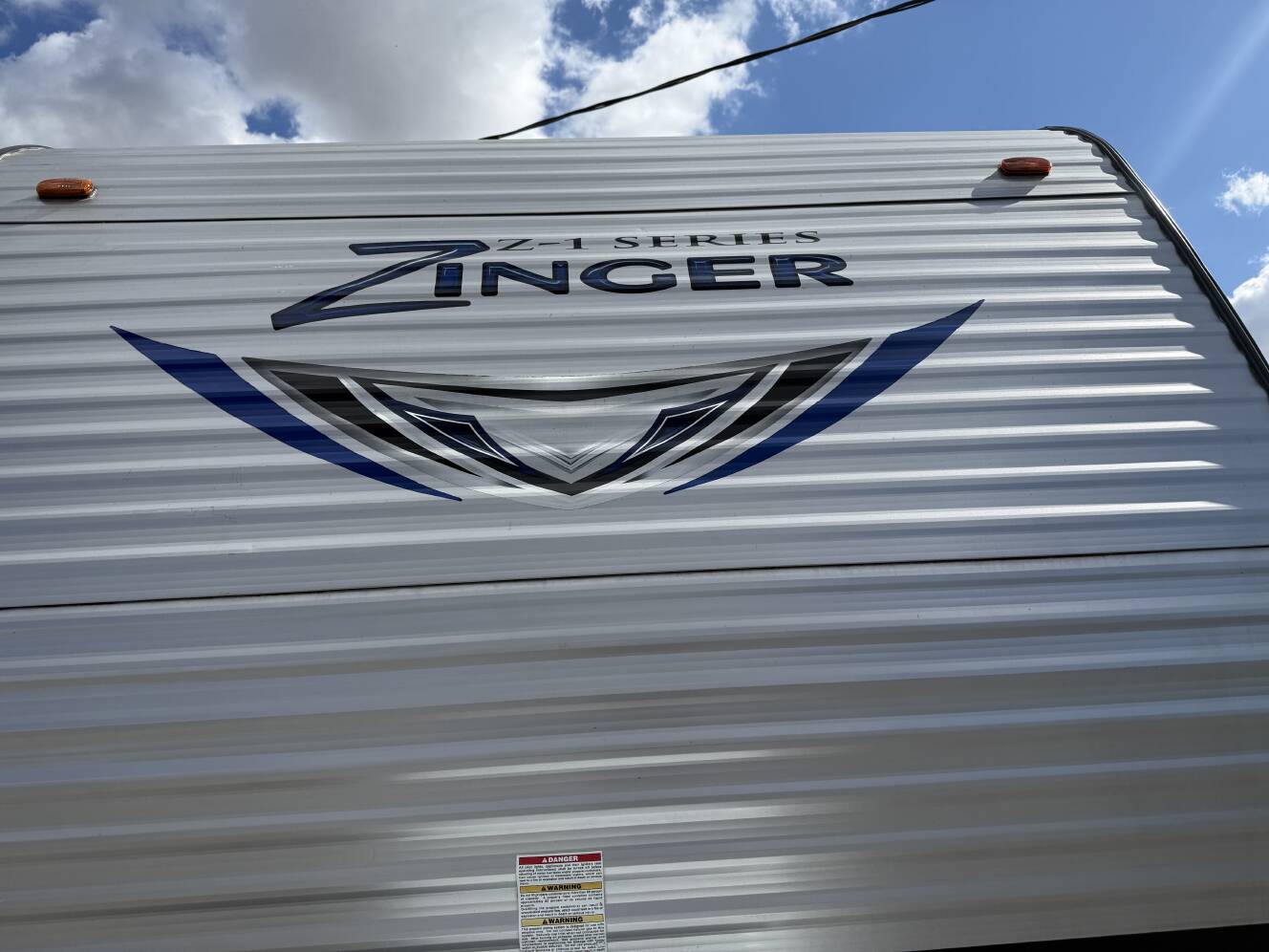 A photo of this 2017 Crossroads ZINGER 291RL