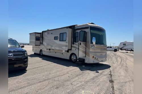 2009 Fleetwood EXPEDITION 38R in topeka KS