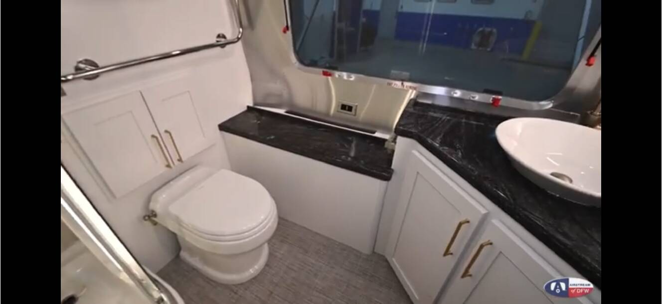 A photo of this 2021 Airstream CLASSIC 33FB TWIN