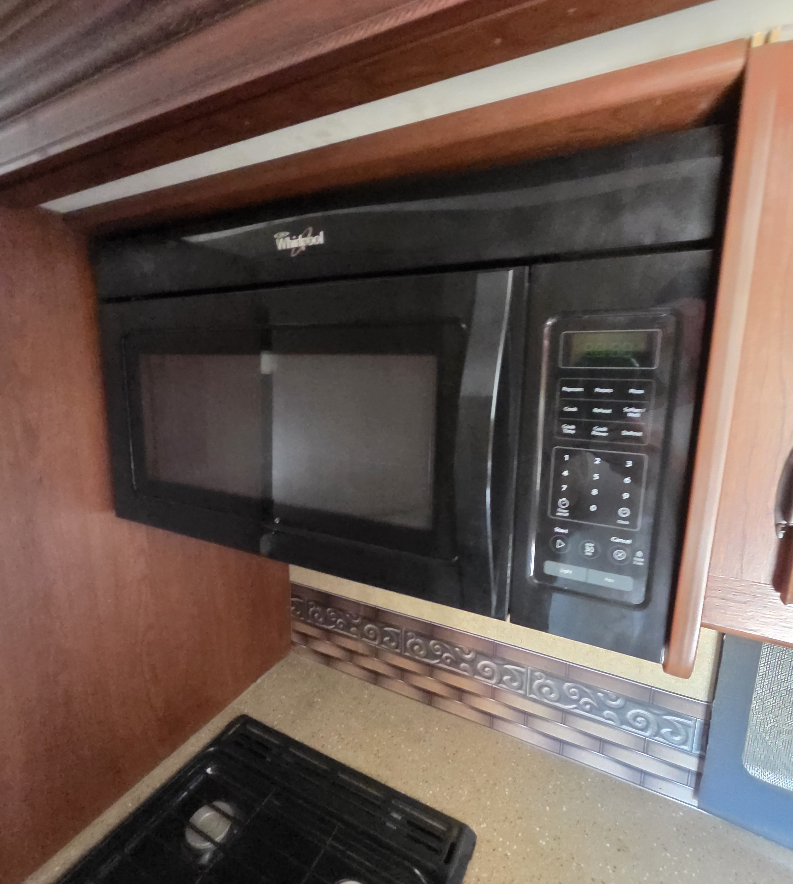 2014 Thor Motor Coach CHATEAU 33SW in box elder SD