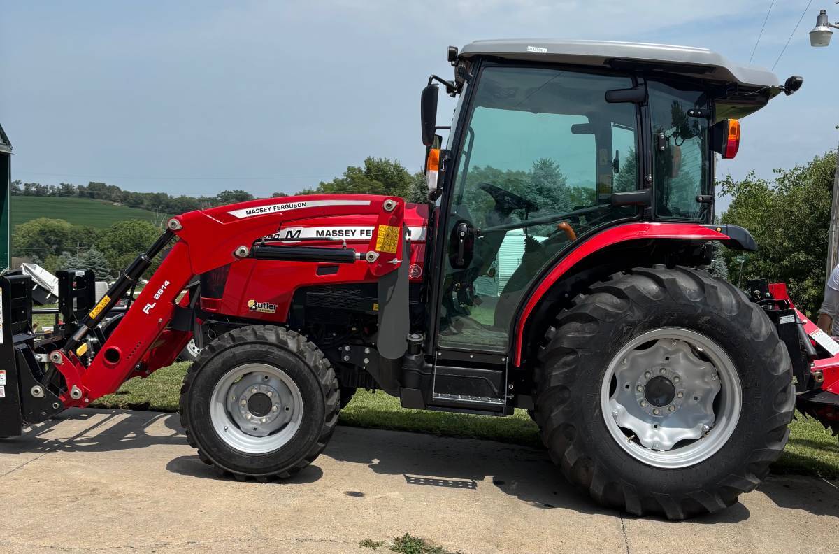 2022 MASSEY FERGUSON 260 E in Plattsmouth, NE