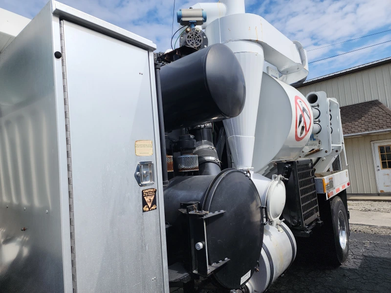 2014 FREIGHTLINER 108 SD w/VACTOR Mfg. HXX Prodigy® HYDRO & DRY VACUUM EXCAVATOR 